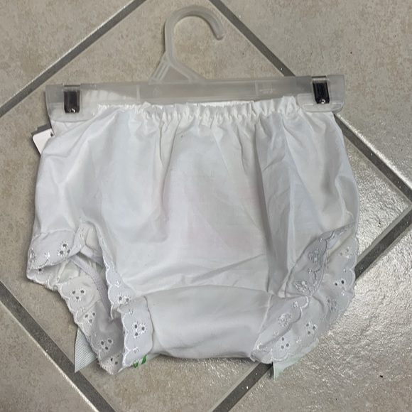 Sz 4 White Diaper Downloading Embroidered Diaper Cover Panty Bloomer W/Bows NWT - Picture 2 of 2